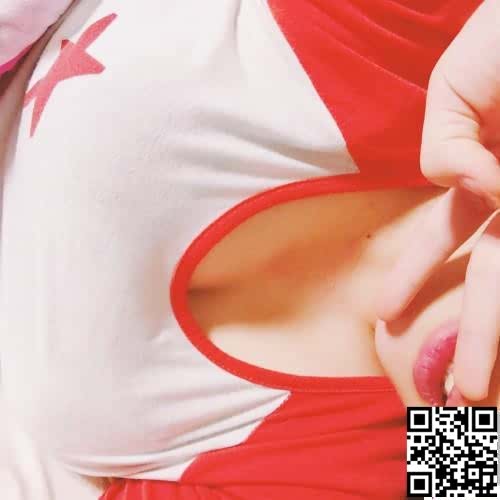 小母牛傲人的巨乳用来乳交估计很爽[18P]