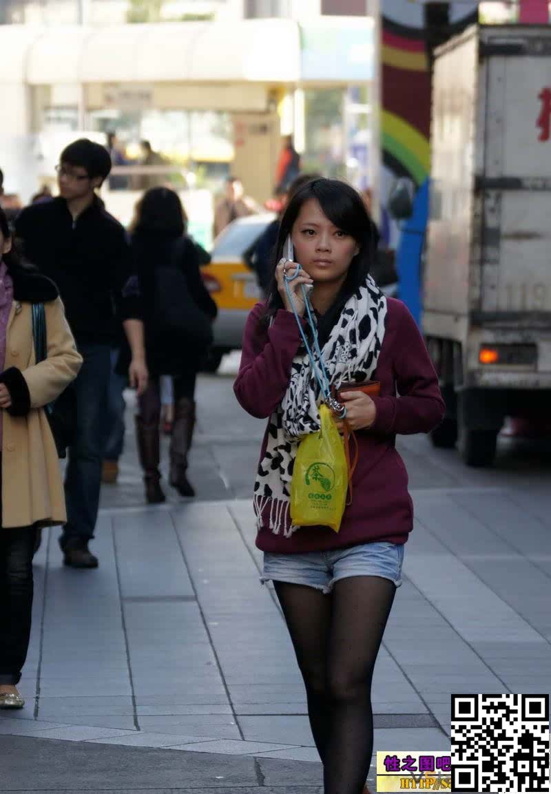 香港街拍丝袜美眉[12P]