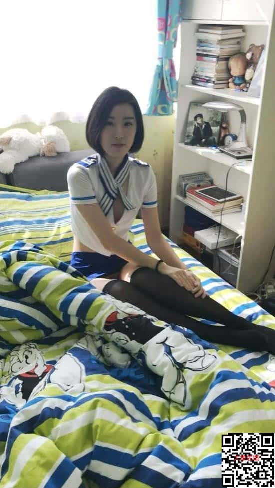 气质短发美女背着闺蜜出租屋勾引他男友[11P]