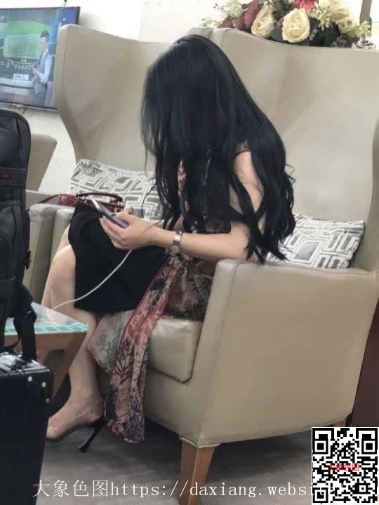 极品骚人妻，全身哪一个部分都能刺激男人，天生的婊子[20P]