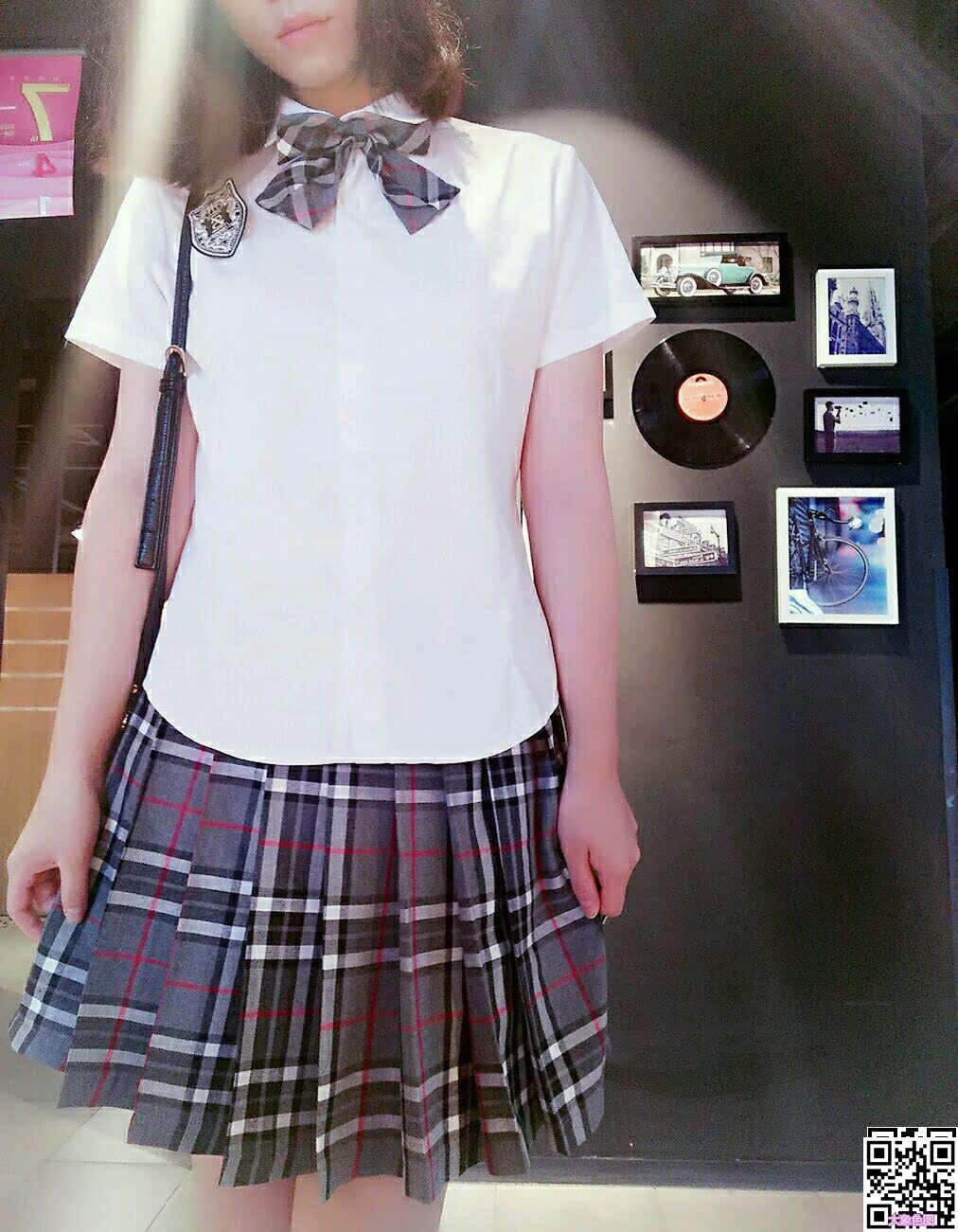 学生妹妹学校学生服露出1[14P]