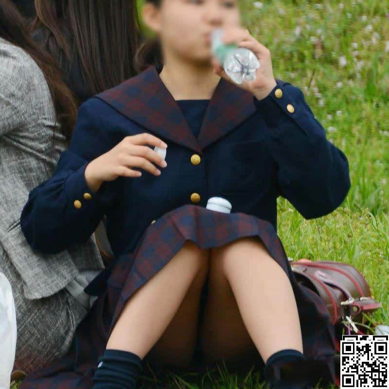 制服女学生的精彩裙底！[19P]