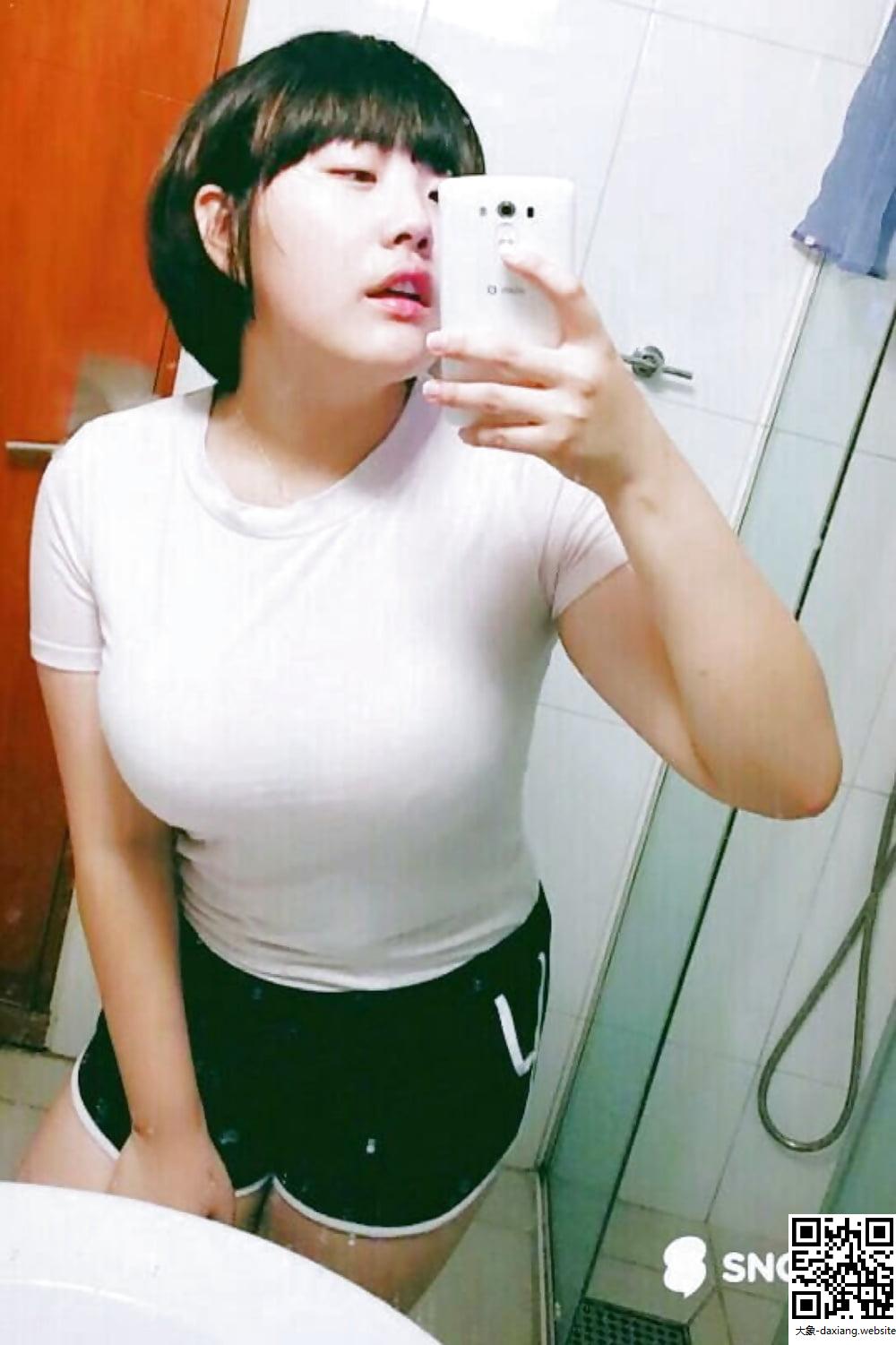 巨乳嫩穴小骚货[13P]