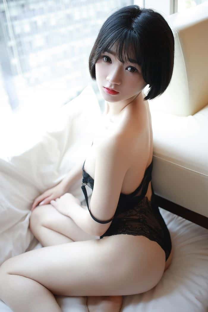 甜美少女悦爷妖精白嫩胴体惹人爱