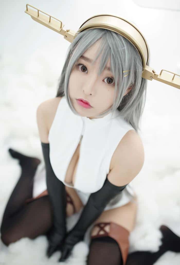 舰娘cosplay柳侑绮大胆开胸泳衣版