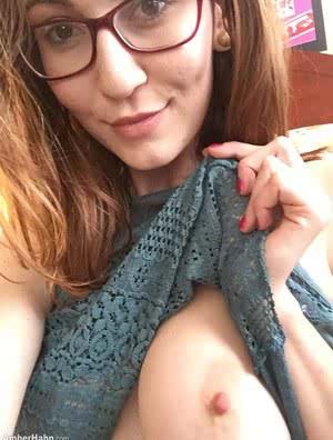 Nerdy chick Amber Hahn snaps off selfies while flashing her nude body parts