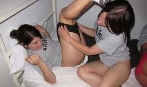 Tempting teenage amateurs make some group lesbian action