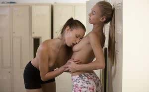 Young girls Nancy A and Chelsy Sun up their game by turning lesbian