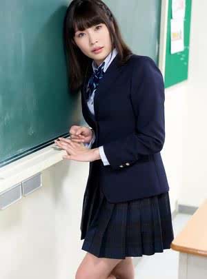 Japanese schoolgirl peels off her white cotton underwear in the classroom