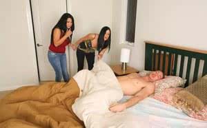 MILF Sophia2 and her girlfriend wake a sleeping man with a blowjob